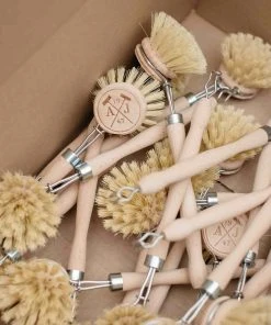 Andree Jardin Traditional Wooden Washing Up Brush Cookware