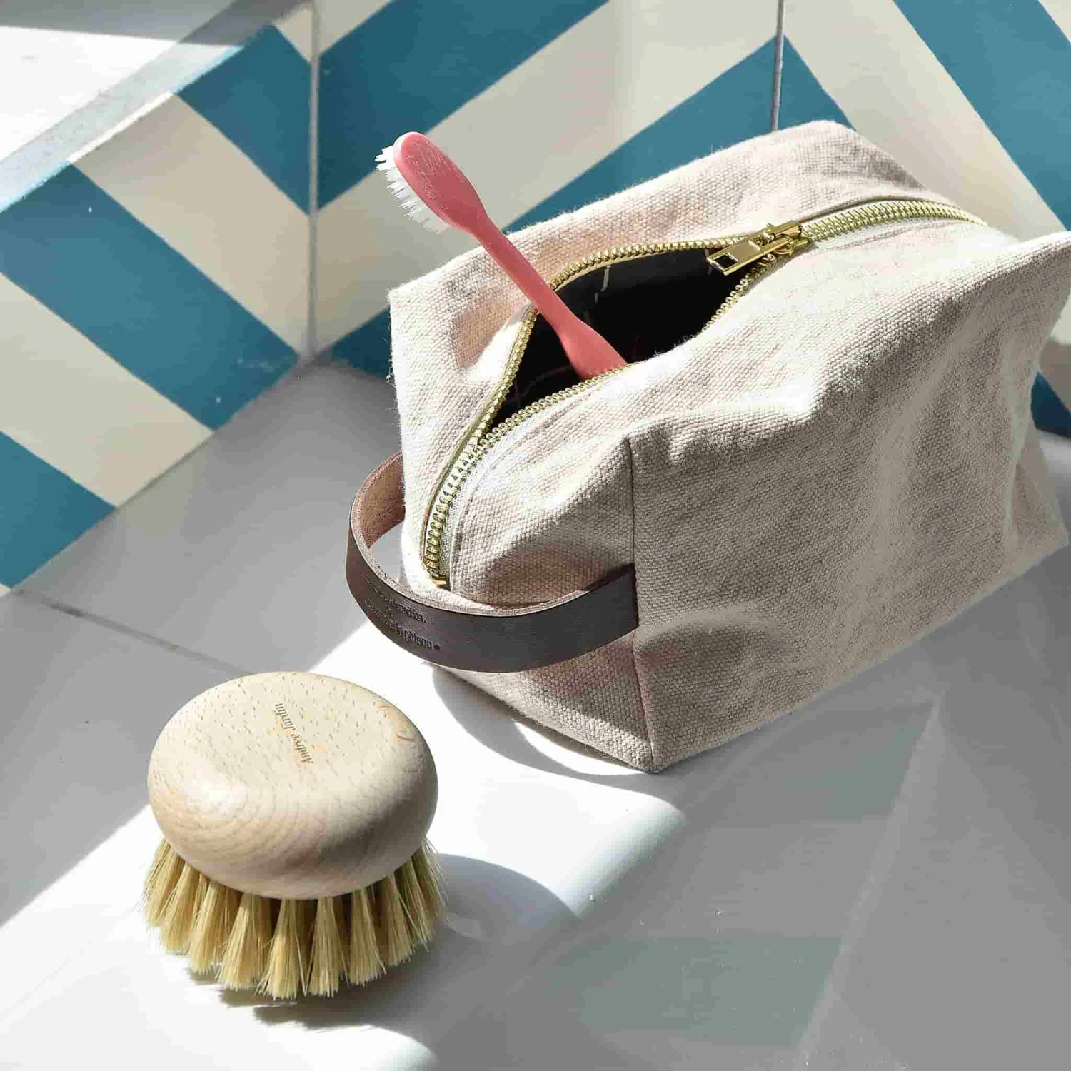 Andree Jardin Clear Pink Hanging Toiletry Bag 100% Cotton 4 Andree Jardin Clear Pink Hanging Toiletry Bag 100% Cotton