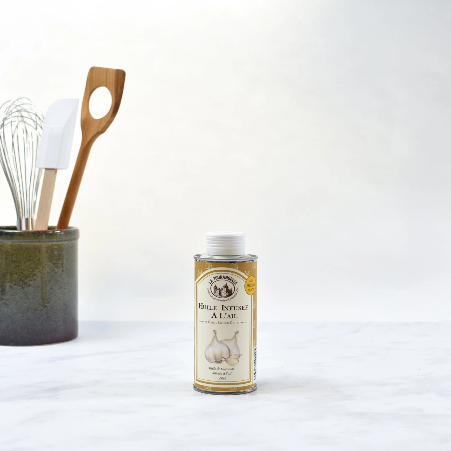 Ingredients La Tourangelle Garlic Oil 250ml 5 Ingredients La Tourangelle Garlic Oil 250ml