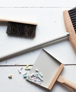 Andree Jardin Traditional Dustpan & Brush