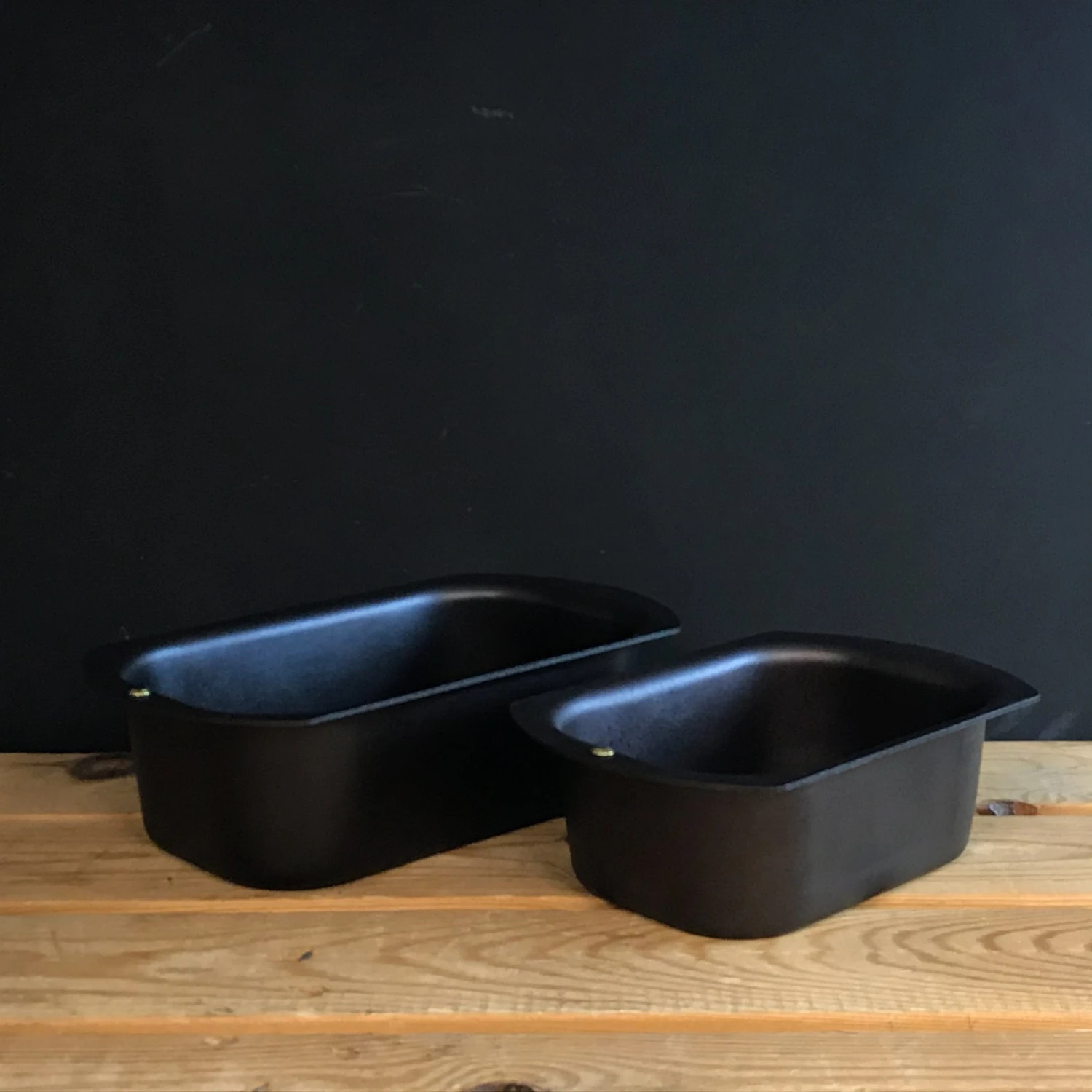 Netherton Foundry Spun Iron Loaf Tins Set Of 2 5 Netherton Foundry Spun Iron Loaf Tins Set Of 2