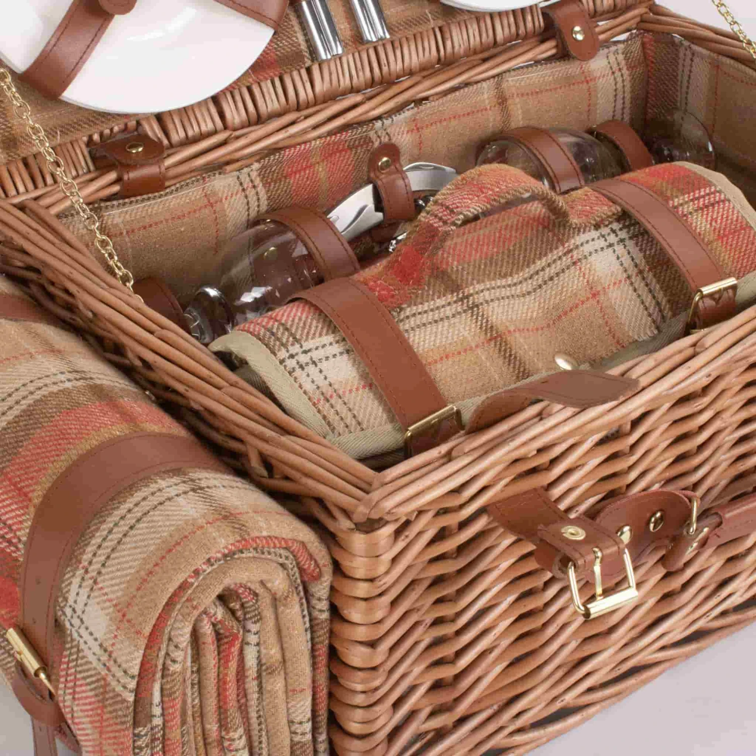Willow Direct Tartan Picnic Hamper For 4 Autumn Red 7 Willow Direct Tartan Picnic Hamper For 4 Autumn Red